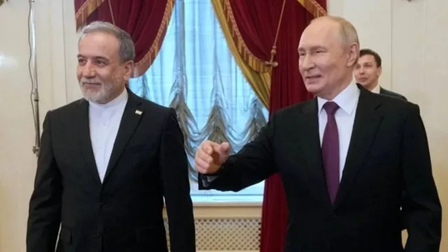 putin-ile-arakci-bir-araya-geldi-rusya-barisi-saglamak-icin-her-seyi-yapacak-1777308463568.jpeg Putin ile Arakçi bir araya geldi: Rusya barışı sağlamak için her şeyi yapacak