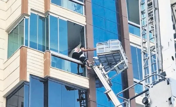 Yangın sonrası görüntü