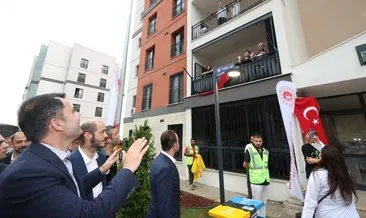 Bakan Kurum, deprem bölgesinde büyük ilgiyle karşılandı!