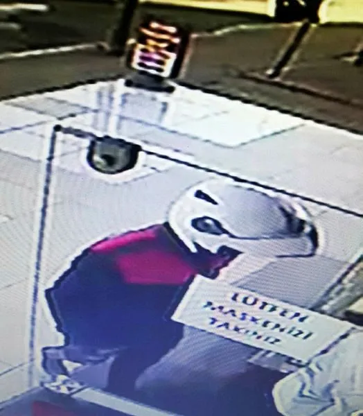 Son dakika! Antalya’da akılalmaz soygun! Kelepçelendi ve koli bandı ile bağlandı!