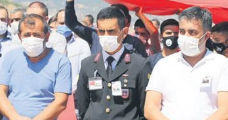 Astsubay kardeşten sel şehidine veda