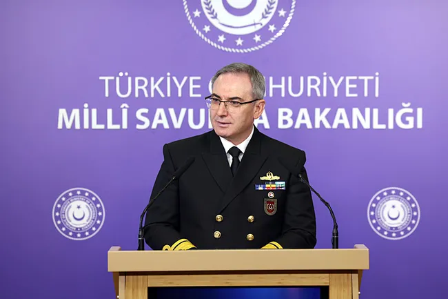 msbden-sdgye-uyari-bu-tavri-suriyenin-istikrarina-zarar-veriyor-1767173029712.jpeg MSB'den SDG'ye uyarı: Suriye'nin toprak bütünlüğüne ve istikrarına zarar veriyor