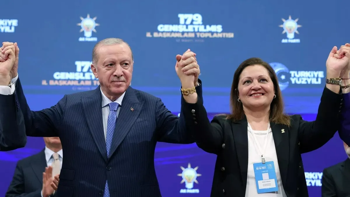 SON DAKİKA… Afyonkarahisar Belediye Başkanı Burcu Köksal’dan CHP’ye sert sözler: CHP’de koltuk kavgası AK Parti’de hizmet siyaseti var! SON DAKİKA… Afyonkarahisar Belediye Başkanı Burcu Köksal’dan CHP’ye sert sözler: CHP’de koltuk kavgası AK Parti’de hizmet siyaseti var!