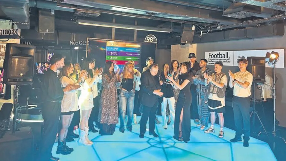 Muhteşem finale ünlü akını Muhteşem finale ünlü akını