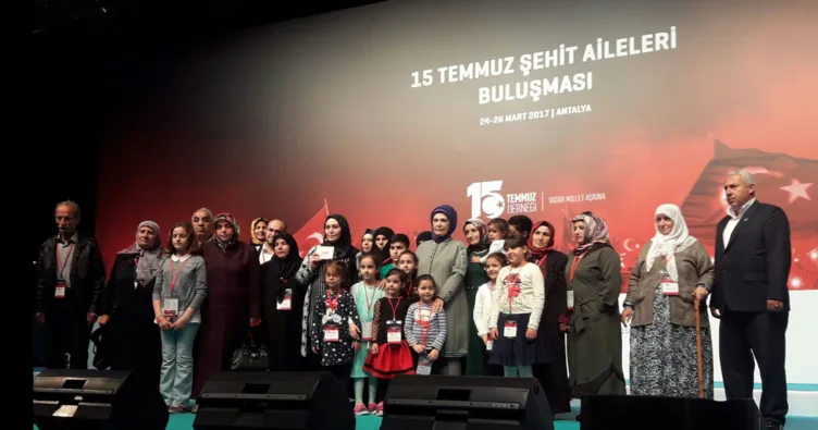Emine Erdoğan 15 Temmuz şehit aileleri ile buluştu