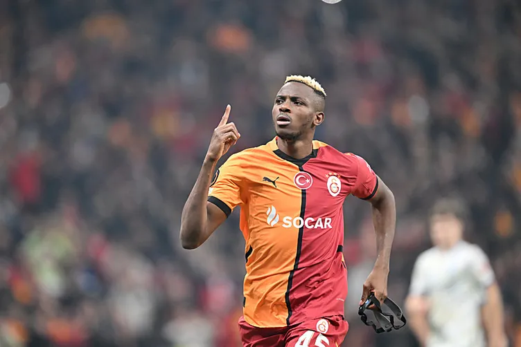 Son dakika haberi: Galatasaray tribünlerinden Muslera’ya olay tepki! Yaptığı hareket gündem oldu...