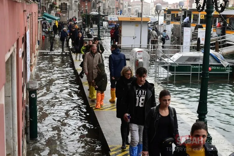 Venedik’te büyük şok! Sular altında kaldı...