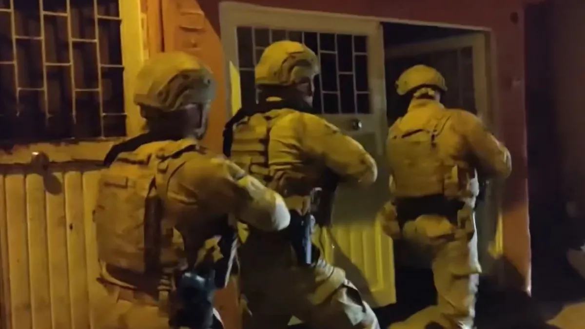 3 ilde zehir tacirlerine darbe: 123 şüpheli yakalandı 3 ilde zehir tacirlerine darbe: 123 şüpheli yakalandı