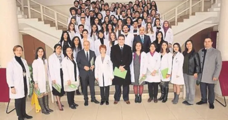 Geleceğin eczacıları projelerini sundu