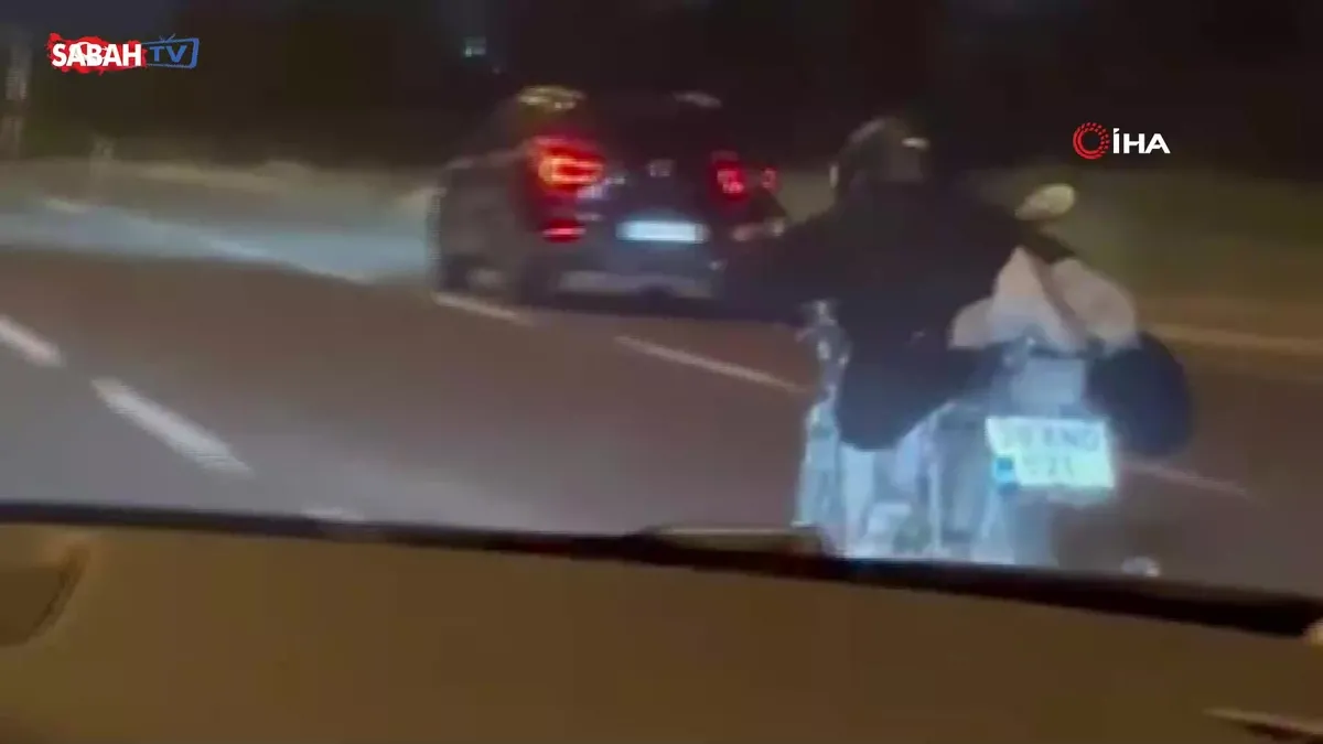 Motosiklet üzerinde tehlikeli gösteriye ağır ceza! | Video videosunu izle Motosiklet üzerinde tehlikeli gösteriye ağır ceza! | Video videosunu izle