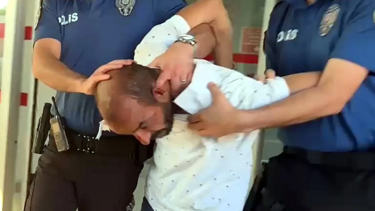 Avcılar'da taciz iddiası! Şüpheliyi çevredeki vatandaşlar darbetti