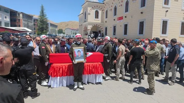 Cenaze Töreni Katılımcıları