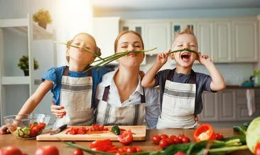Anneler yemek konusunda çocuklara nasıl örnek olmalı?