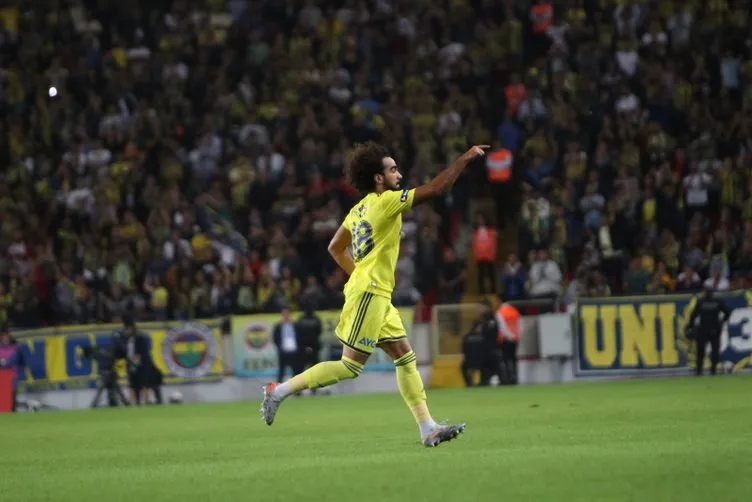 Transferde son dakika: Fenerbahçe’de beklenmedik ayrılık!