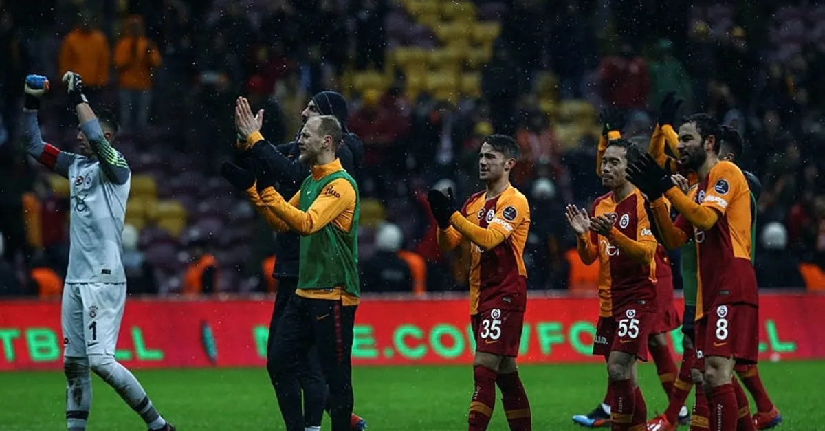 galatasaray kupada yari final pesinde