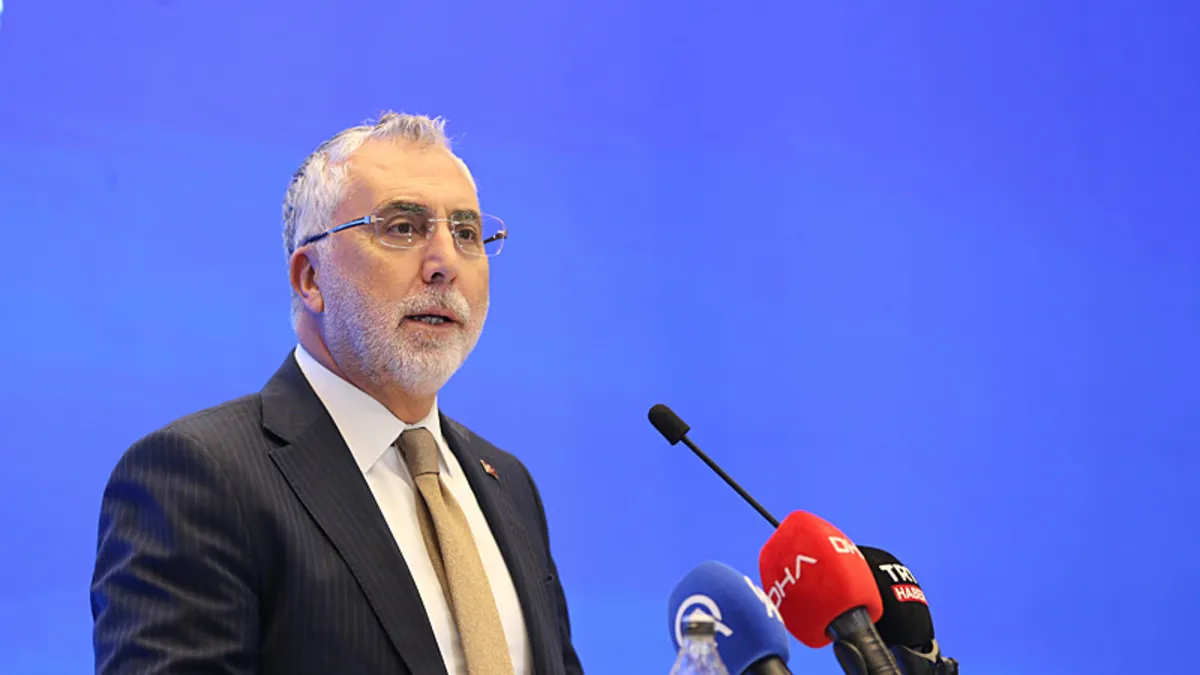 Bakan Işıkhan: “İş arayanların istihdam fırsatlarına erişimini kolaylaştırıyoruz”
