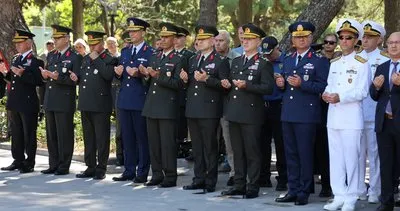 İzmir’de 15 Temmuz’da şehitler dualarla anıldı #izmir