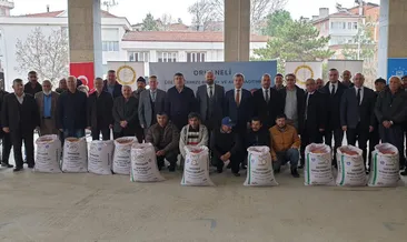 Çiftçiye 6 ton arpa ve buğday dağıtıldı