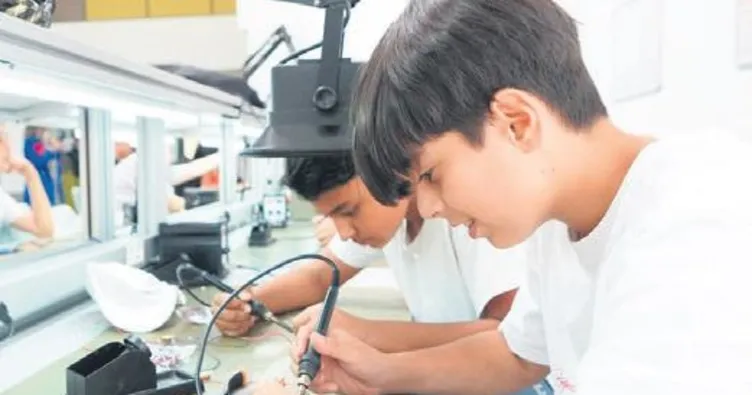 Meslek ortaokulları 4 ilde kurulacak