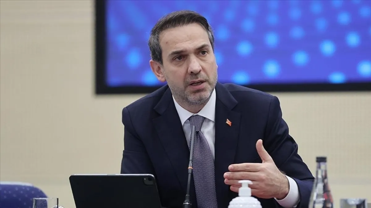Bakan Bayraktar ve Şahbazov’dan SOCAR Türkiye’nin üretim sahasına ziyaret Bakan Bayraktar ve Şahbazov’dan SOCAR Türkiye’nin üretim sahasına ziyaret