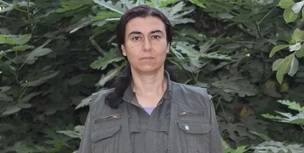 oldurulen-ust-duzey-terorist-nazli-taspinar-ile-ilgili-carpici-sozler-put-olarak-gordukleri-bir-isimdi-efsaneleri-yikildi-1636547700749.jpg Öldürülen üst düzey terörist Nazlı Taşpınar ile ilgili çarpıcı sözler: Put olarak gördükleri bir isimdi! Efsaneleri yıkıldı...