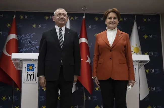 iyi-parti-ve-chp-karsi-karsiya-ismail-saymaz-istanbul-ve-ankara-kaybedilecek-1687376708792.jpg İYİ Parti ve CHP karşı karşıya! İsmail Saymaz: İstanbul ve Ankara kaybedilecek