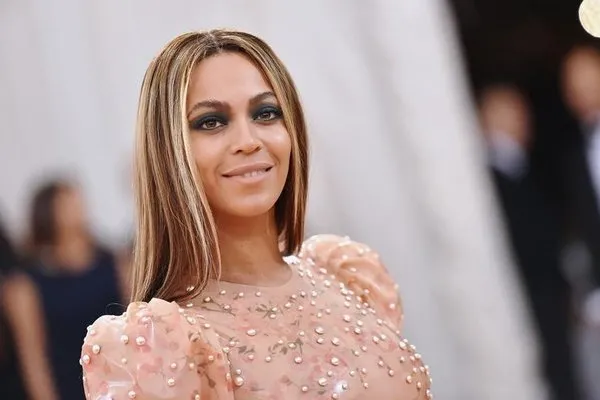 Beyonce'yi kim ısırdı!