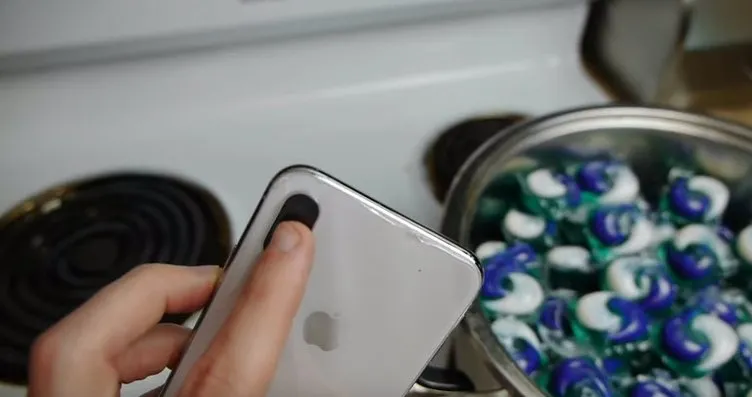 iPhone X’i bulaşık makinesi deterjanıyla pişirdiler