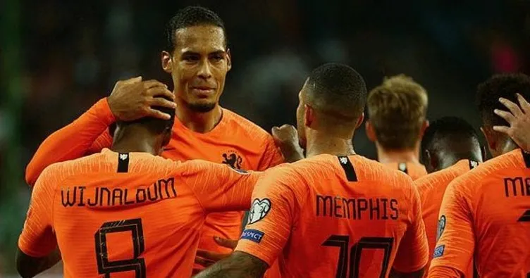 6 gollü maçta kazanan Hollanda
