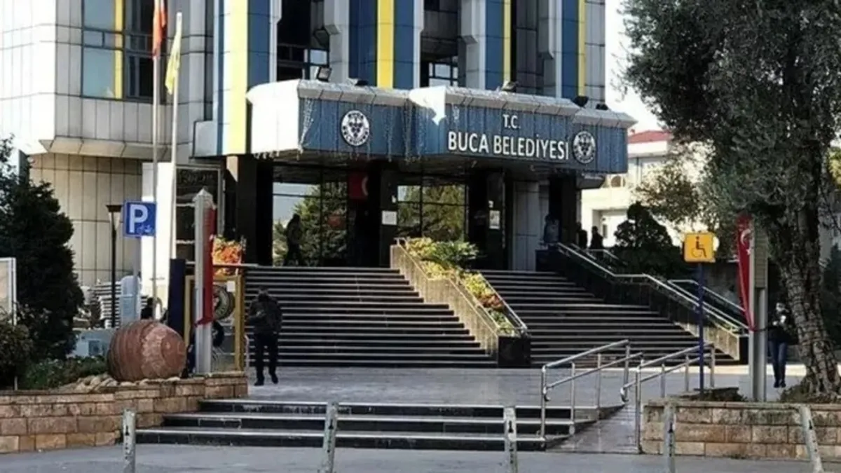 Buca Belediyesine bankamatik çalışan soruşturması Buca Belediyesine bankamatik çalışan soruşturması