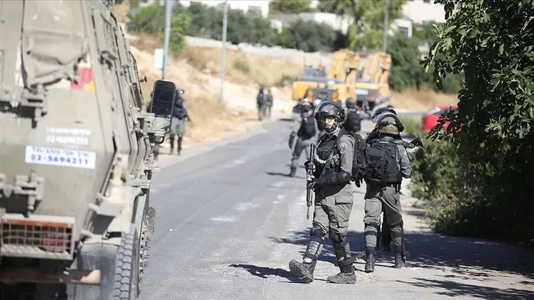 Filistinliler istismarı İngiliz basınına anlattı: Gözaltı muameleleri tüyler ürpertti! İsrail’den disko odası işkencesi