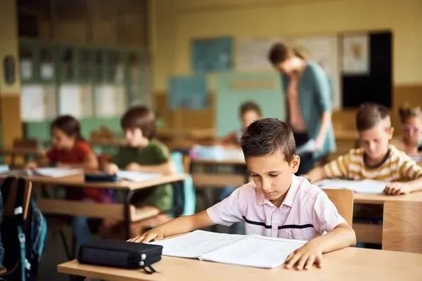 MEB duyurdu: Okullarda yeni dönem başlıyor