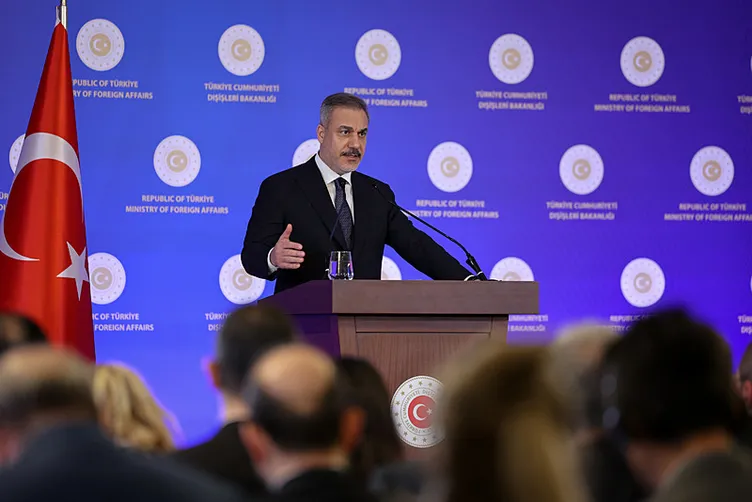 Bakan Fidan’ın sözleri Fransa’nın gündemine oturdu! Ülke basınında Suriye çıkışı: Türkiye tavrını koydu!