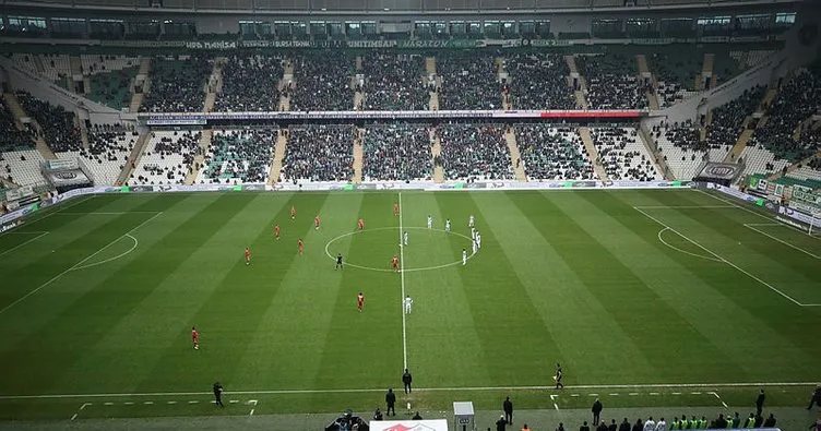 Bursaspor-Sivasspor maçında Ankaragücü taraftarları anıldı