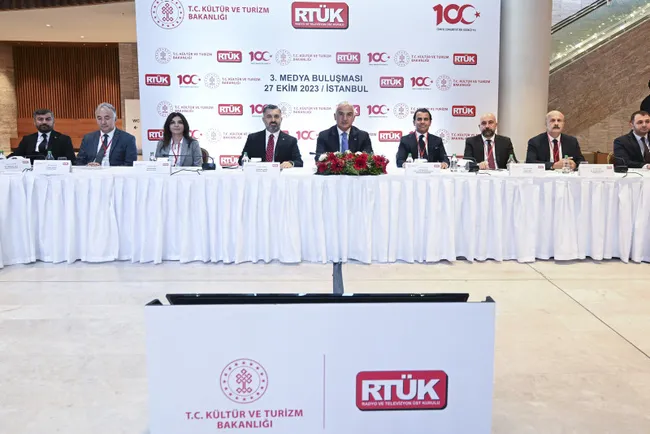 bakan-ersoy-teror-gruplarinin-medyamizi-yonlendirmesini-istemiyoruz-1698404742572.jpg