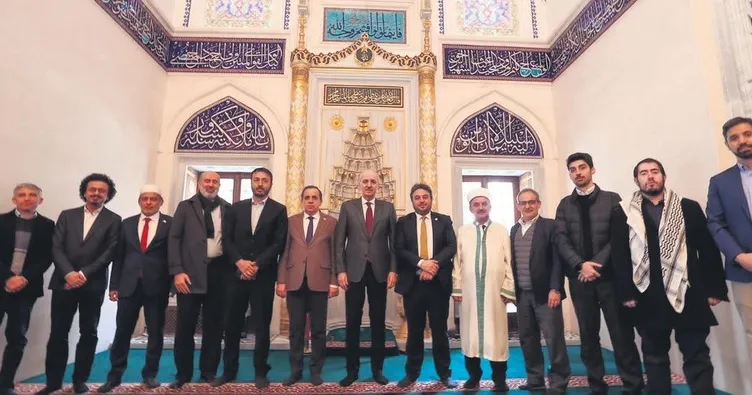 TBMM Başkanı Kurtulmuş Tokyo Camisi’ni ziyaret etti