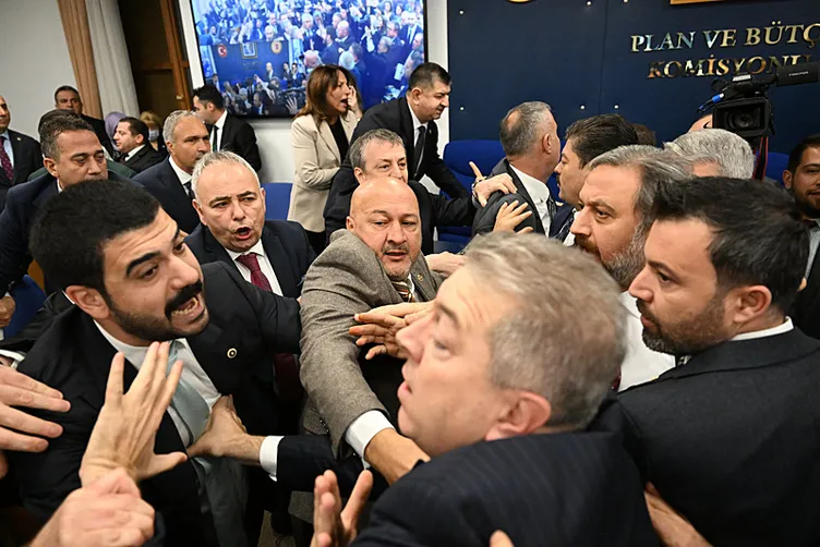 Sürekli zorbalık performanslarına şahit oluyoruz: Bu işlerde ’Mahir’