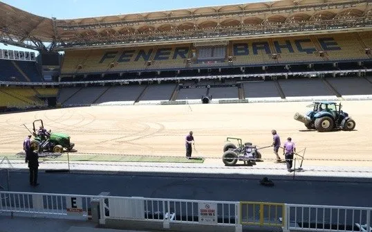 Fenerbahçe, stadını yeni sezona hazırlıyor