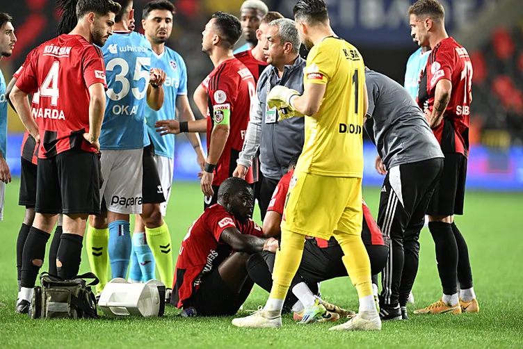 Gaziantep-Trabzonspor maçında tartışmaya sebep olan pozisyonlar için dikkat çeken yorum! İptal kararı doğru mu?