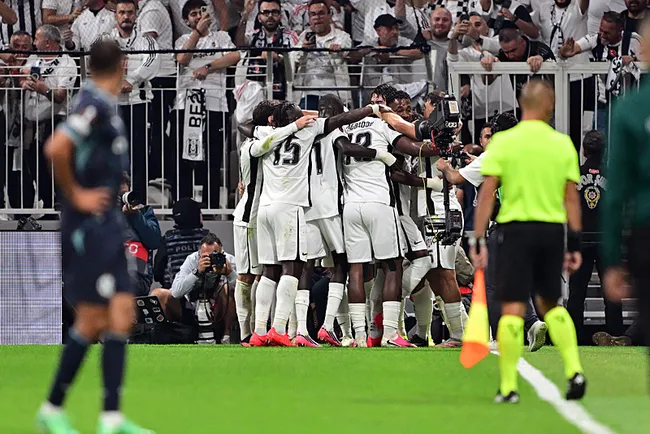 canli-besiktas-marsilya-maci-kartal-avrupada-zafer-pesinde-1789674446518.jpg