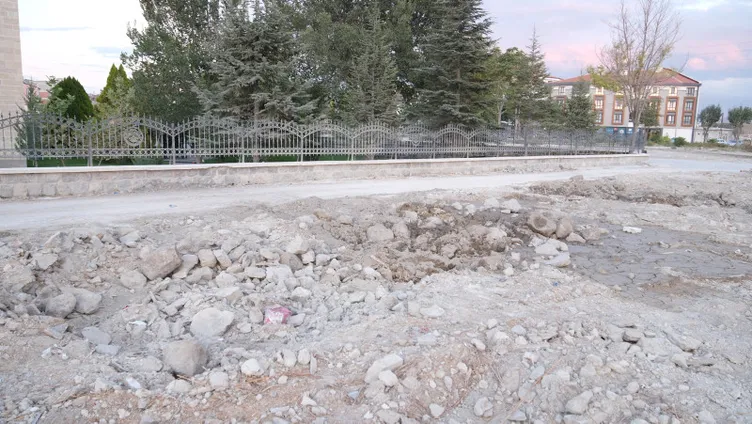 Konya’da kentsel dönüşüm yıkımı sırasında şoke eden manzara: 3 kafatası ve iskelet…