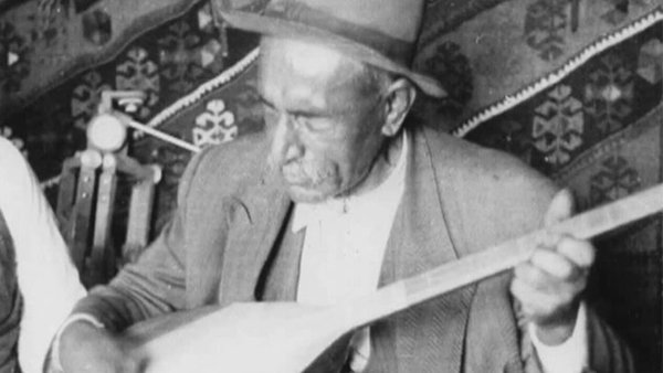 Âşık Veysel'in ölümünün 45. yıldönümü