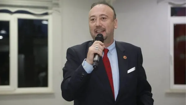 Son Dakika | Özgür Özel’in yakın arkadaşı Demirhan Gözaçan’a gözaltı! Özkan Yalım’ın ifadeleri sonrası harekete geçildi