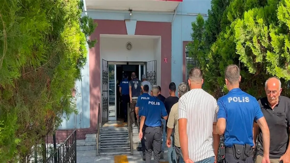Polis ve jandarmanın yerini WhatsApp’tan paylaştılar! 7 şüpheli gözaltında