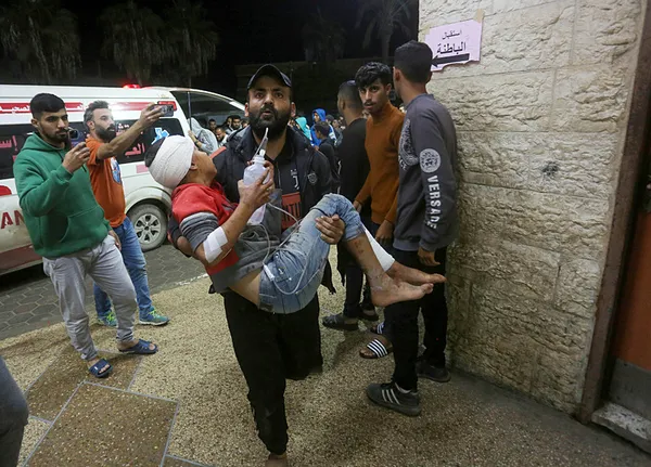 son-dakika-katil-israil-yine-gazzeye-saldirdi-50-kisi-hayatini-kaybetti-1731828836300.jpg