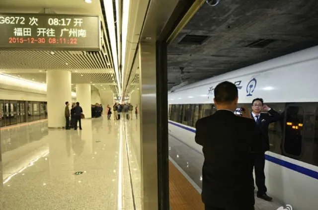 Çin’de devasa yer altı tren istasyonu