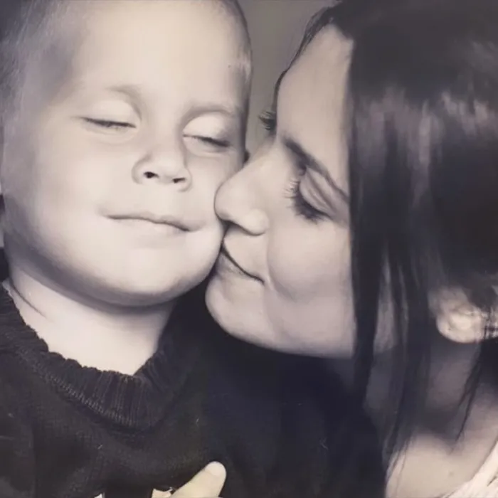 Annesi Şevval Sam babası Metin Tekin! Ünlü çiftin oğlu meğer oyuncuymuş...