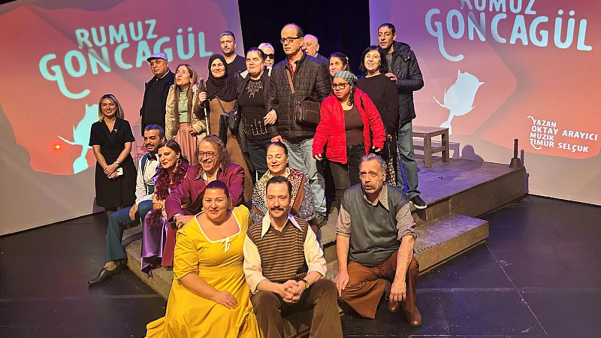 Tiyatroda eşitlik sahneye taşındı! “Erişilebilir Tiyatro” projesi yeni sezonuyla AKM’de Tiyatroda eşitlik sahneye taşındı! “Erişilebilir Tiyatro” projesi yeni sezonuyla AKM’de