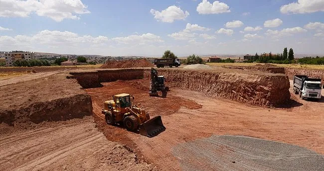 Bahçeli’nin Hacıbektaş’ta hibe ettiği arsaya inşa edilecek külliyenin temeli yarın atılacak Bahçeli’nin Hacıbektaş’ta hibe ettiği arsaya inşa edilecek külliyenin temeli yarın atılacak
