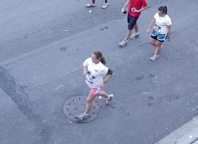 Maratonda hamile koştu, finişi geçtikten sonra doğurdu